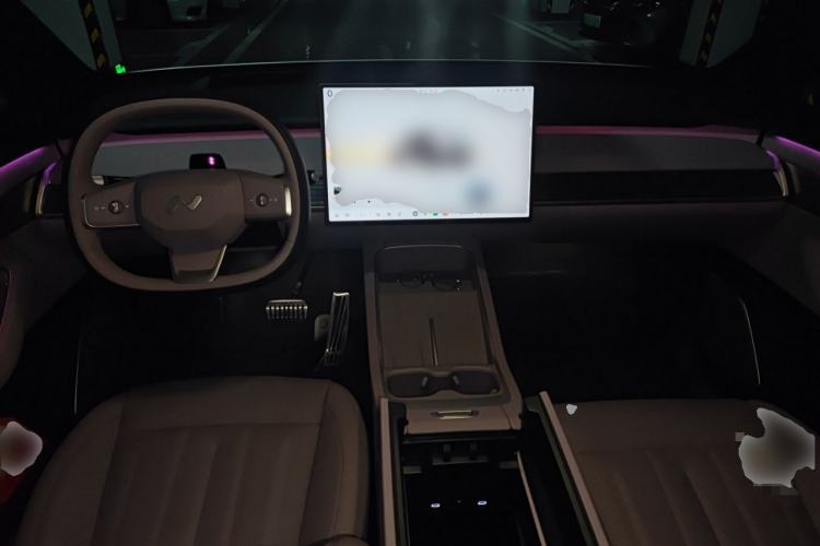 Used ONVO L60 2024 60 kWh Rear-Drive Version
