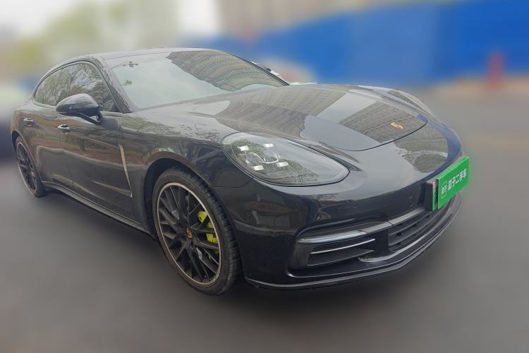 Used Porsche Panamera 2017 Panamera 4 E-Hybrid Executive Long Wheelbase 2.9T Front Right 45 Deg