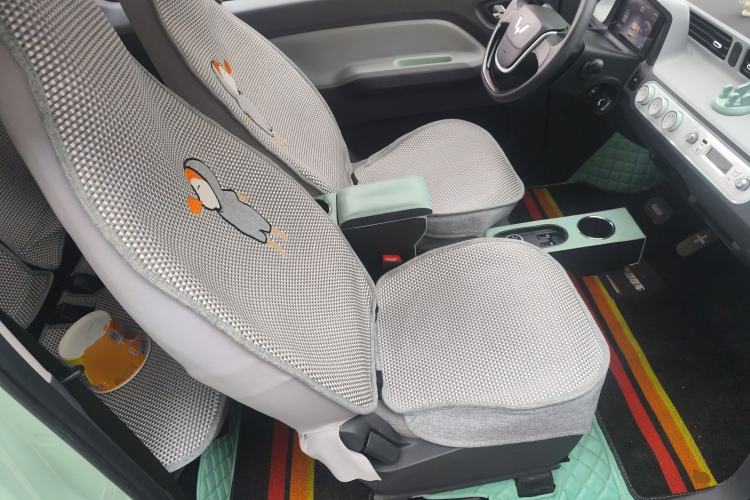 Used Wuling Hongguang MINIEV 2021 Macaron Premium Model – Lithium Iron Phosphate Right Front Seat