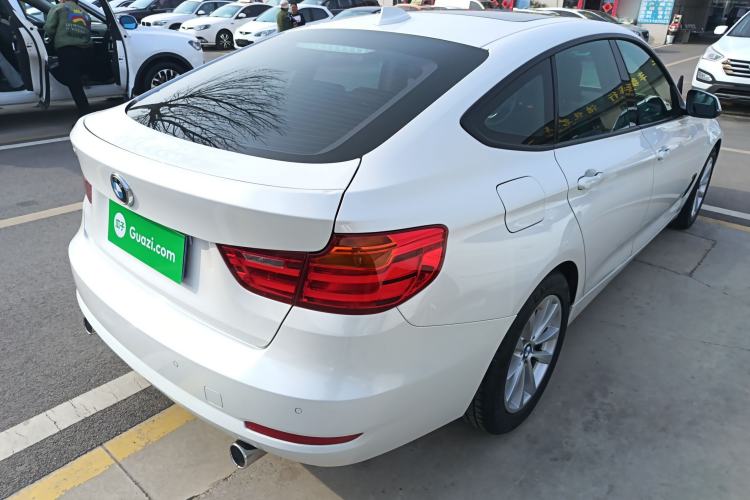 Used BMW 3 Series GT 2016 320i Fashion Model Rear Right 45 Deg