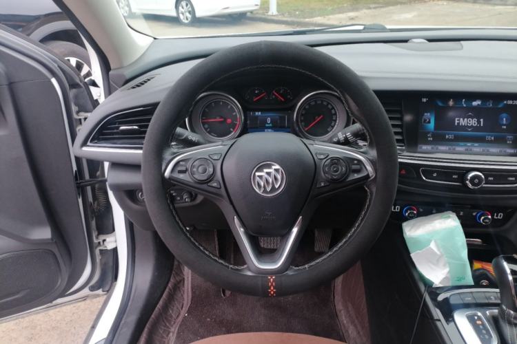 Used Buick Regal 2019 20T Elite Version China VI Standard Steering Wheel