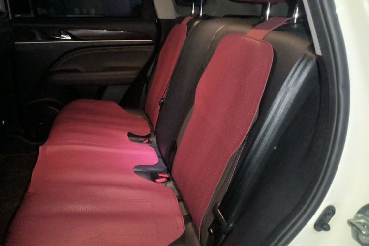 Used GAC Trumpchi GS5 2019 235T Automatic Elite Edition Left Rear Seat