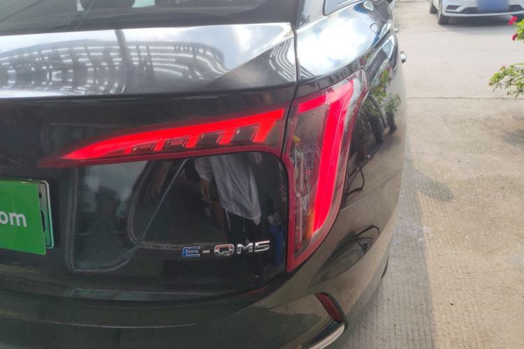 Used Hongqi E-QM5 2022 431 km Charge & Enjoy Edition
