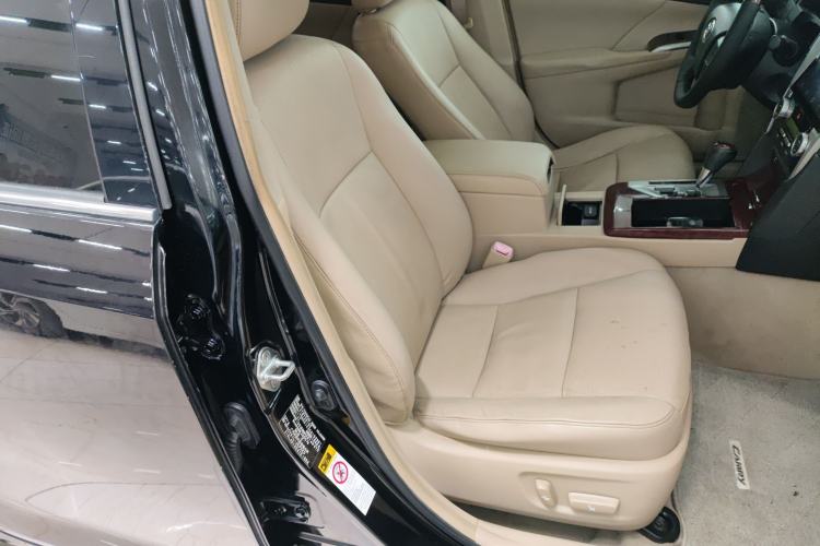 Used Toyota Camry 2013 2.0G Comfort Edition
