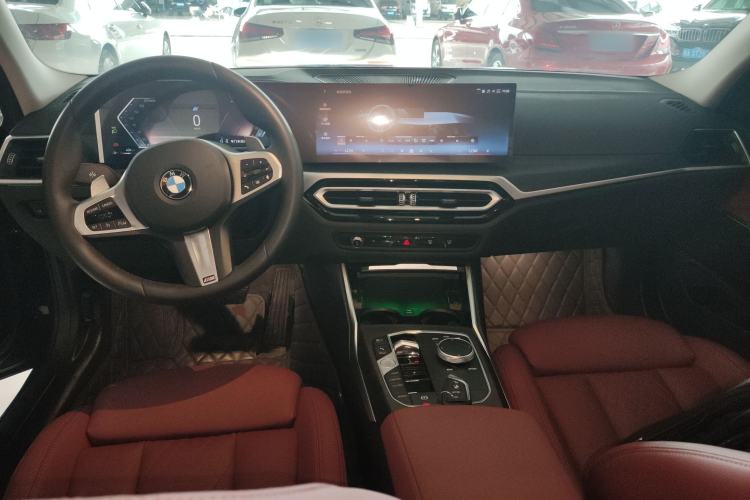 Used BMW 3 Series 2024 325i M Sport Package Center Console