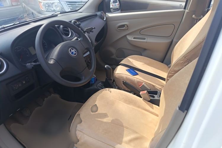 Used Venucia R30 2014 1.2L Manual Enjoyment Edition
