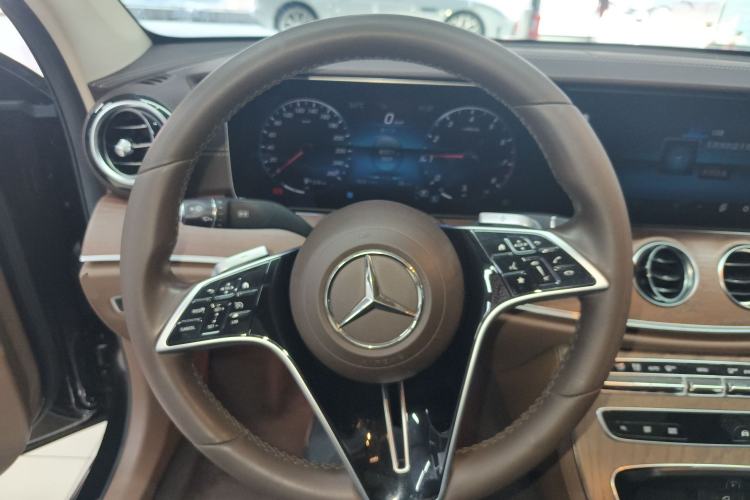 Used Mercedes-Benz E-Class 2022 Second Facelift E 300 L Luxury Edition
