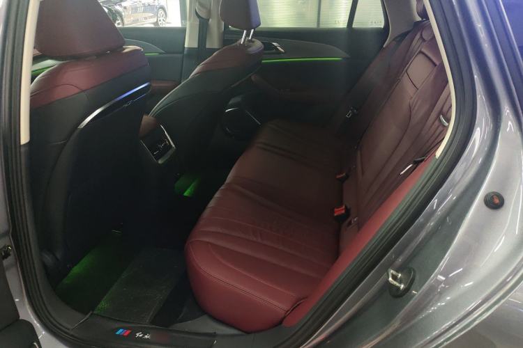 Used Hongqi H5 2024 2.0T Automatic Smart Connect Flagship Edition

