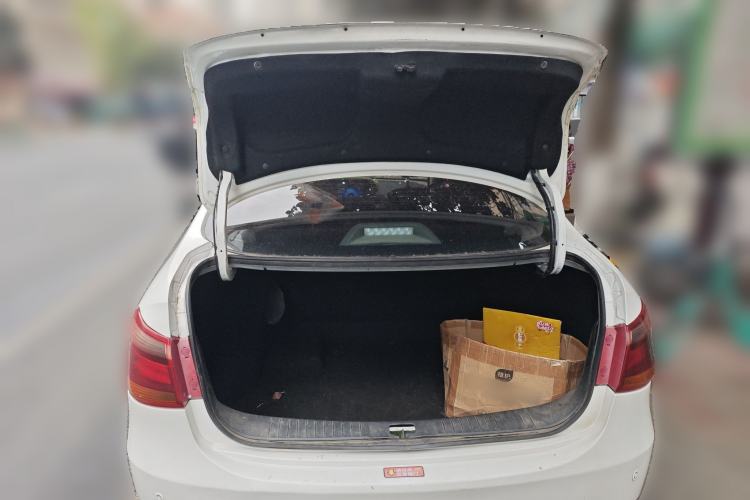 Used Dongfeng Aeolus E70 2021 Revised Version 2 500 Ultra-Comfort Edition Trunk