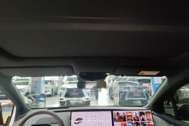 Used Li Auto i6 2025 Model Two-Wheel-Drive Standard Type
