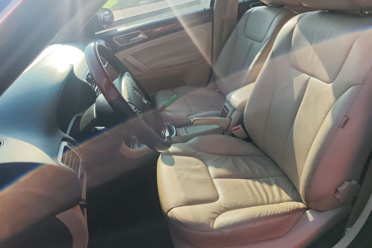 Used Volkswagen Passat 2009 1.8T Manual Luxury Edition Left Front Seat