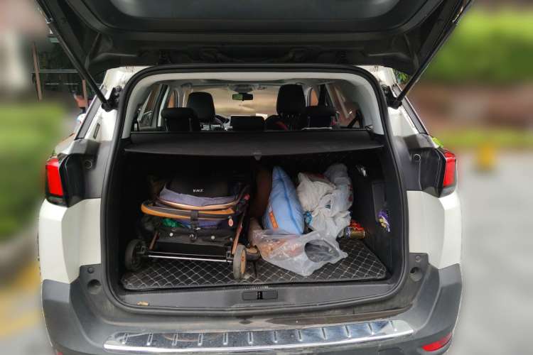 Used Peugeot 5008 2017 380THP 5-Seater Elite Edition Trunk