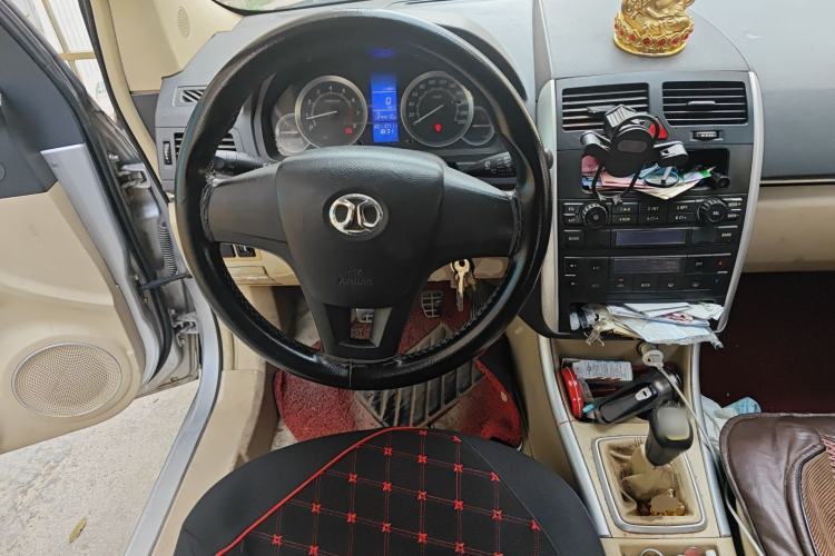 Used BAIC E Series 2013 Sedan 1.3L Manual Special Offer Edition
