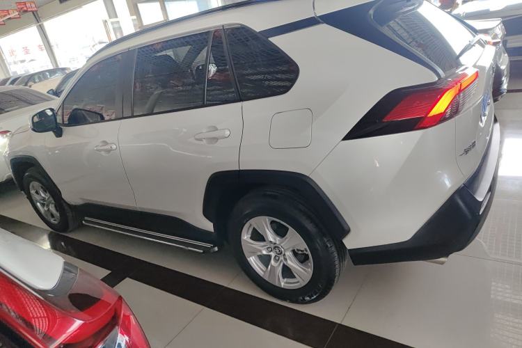 Used Toyota RAV4 2024 2.0L CVT Two-Wheel Drive Urban Edition