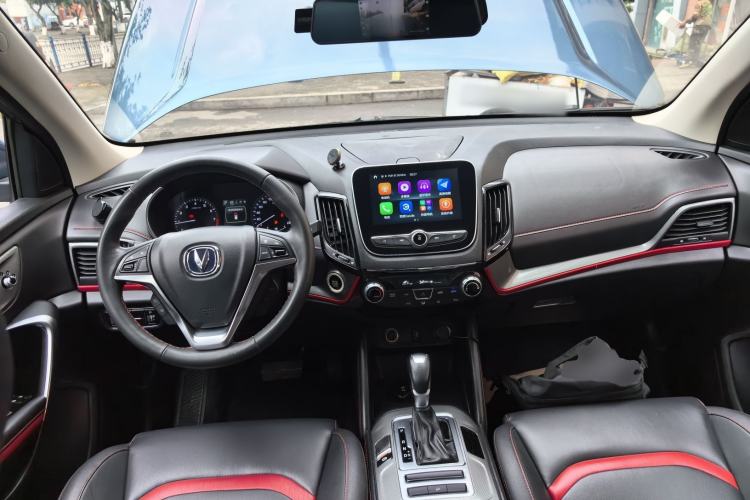 Used CHANGAN CS55 2018 1.5T Automatic Colorful Edition China V Standard Center Console