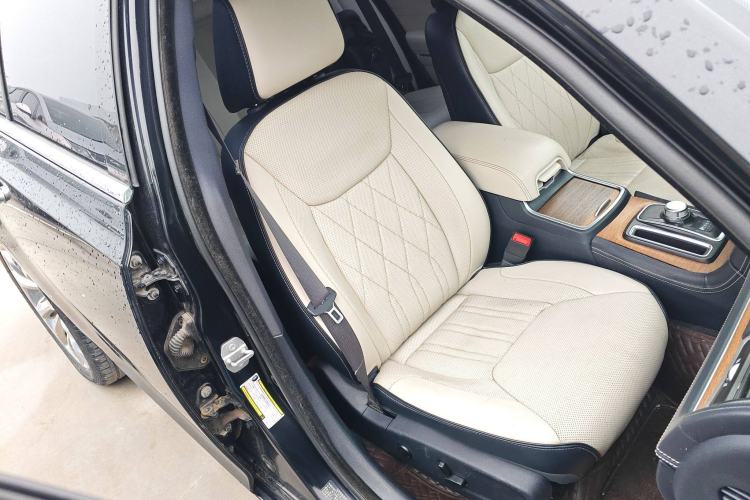 Used Chrysler 300C 2016 3.0L Supreme Edition