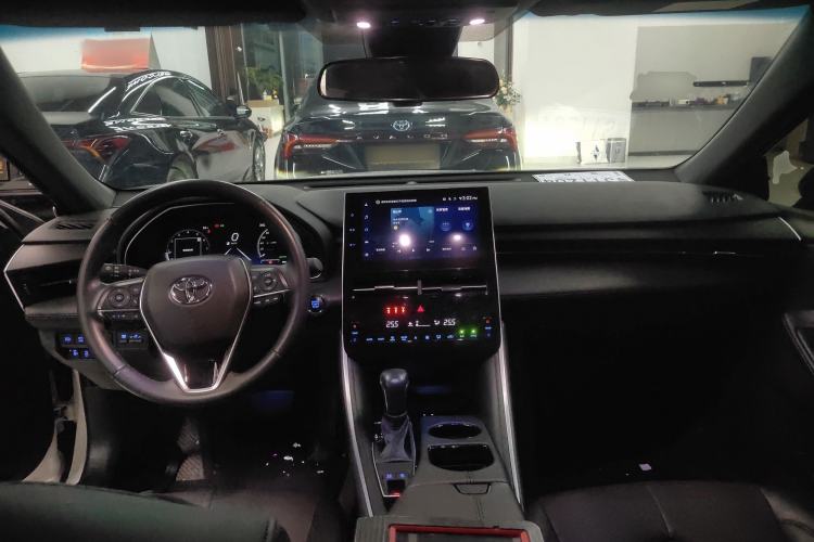 Used Toyota Avalon 2023 2.0L XLE Deluxe Edition
