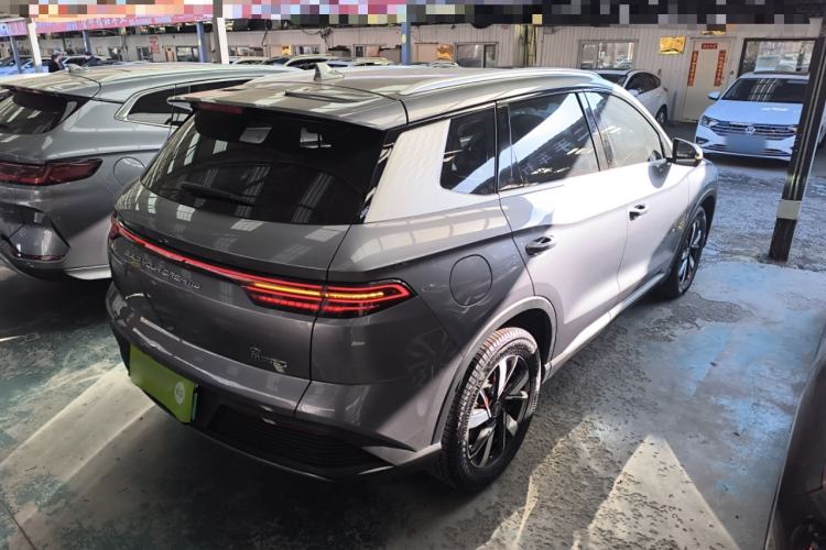 Used BYD Song Pro New Energy 2024 HONOR Edition DM-i 71KM Navigation Model
