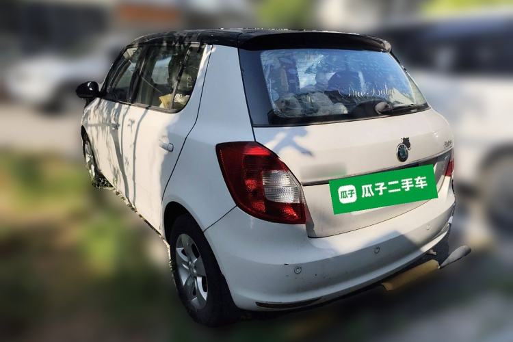 Used Skoda Fabia 2012 1.4L Manual Crystal Edition Rear Left 45 Deg