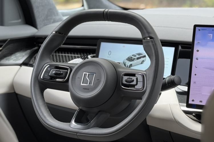 Used Zeekr 009 2024 7-Seater Aisle Version 108 kWh