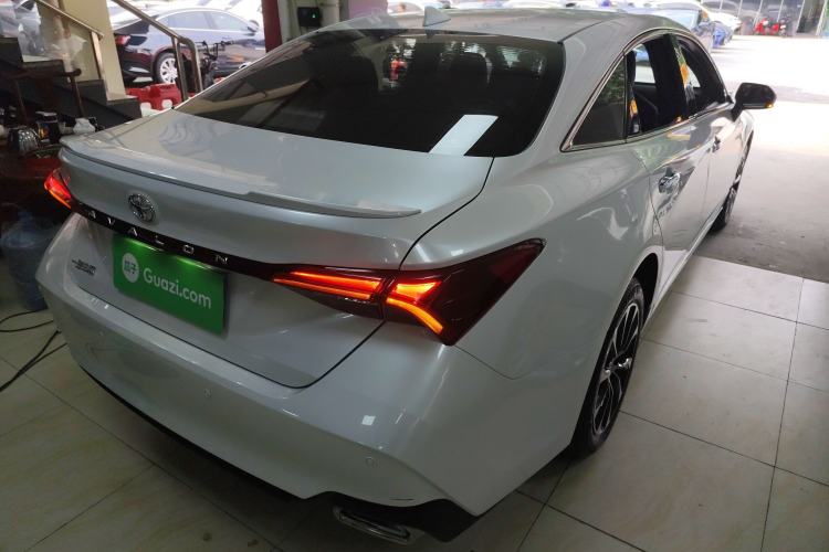 Used Toyota Avalon 2022 2.5L Luxury Edition Rear Right 45 Deg