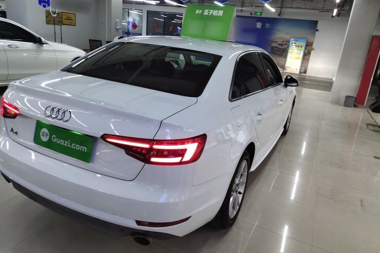 Used Audi A4L 2017 40 TFSI Ambition Edition