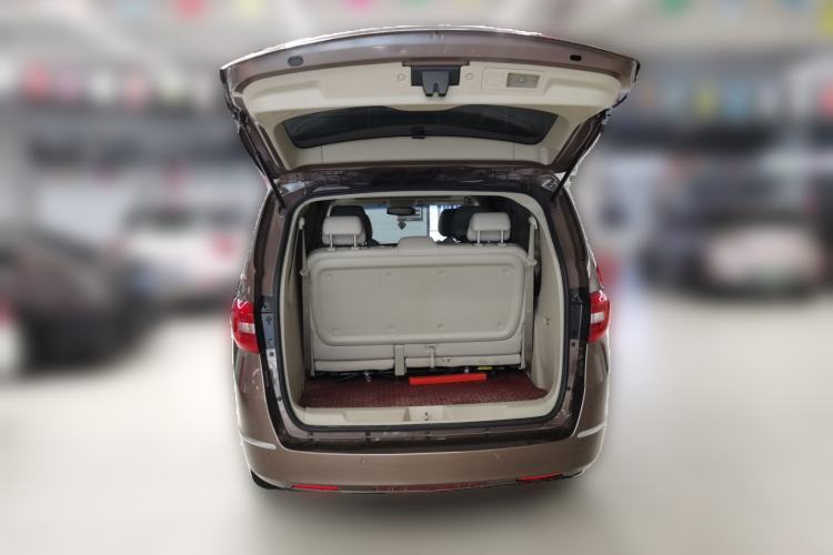 Used Buick GL8 2018 28T Luxury Model China VI Standard Trunk