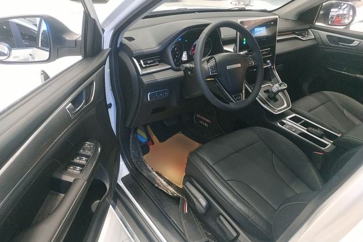 Used Haval M6 2021 PLUS 1.5T DCT Luxury Smart Connectivity Model