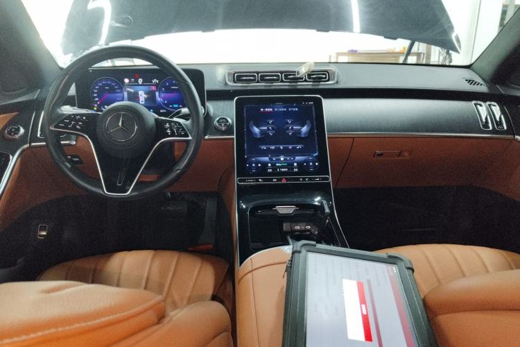 Used Mercedes-Benz S-Class 2021 S 400 L Business Model Center Console