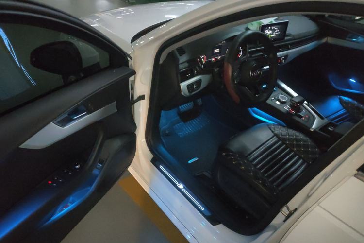 Used Audi A4L 2019 40 TFSI Fashion Edition China VI Emission Standard