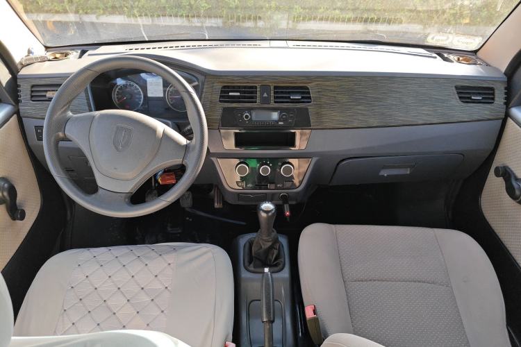 Used Jinbei Hiace X30 2013 1.3L Standard Version
