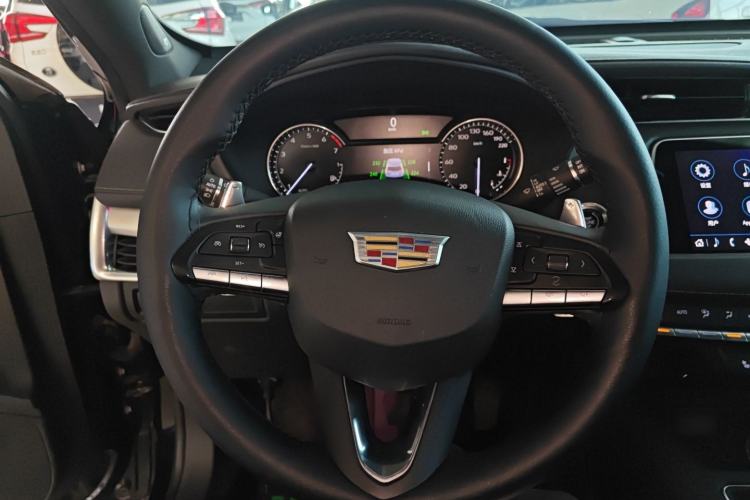 Used Cadillac XT4 2021 28T Two-Wheel Drive Leading Version Steering Wheel