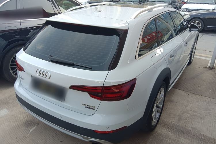 Used Audi A4 2019 45 TFSI allroad quattro Fashion Edition
