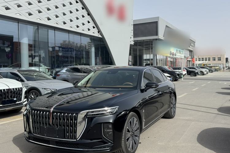 Used Hongqi H9 2025 Model Facelifted 2.0T Two-Wheel Drive Flag-Style Luxury Business Edition, 5 Seats Front Left 45 Deg