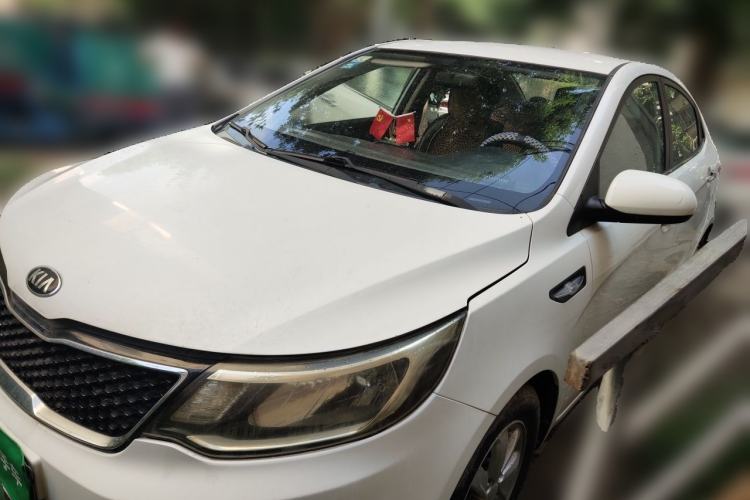 Used Kia K2 2015 Sedan 1.4L MT GLS