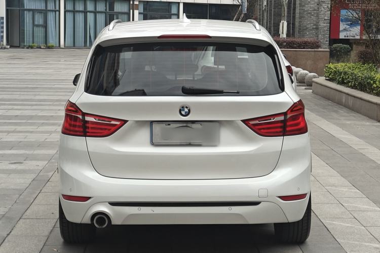 Used BMW 2 Series Gran Tourer 2019 220i Luxury Sports Package Exterior 4