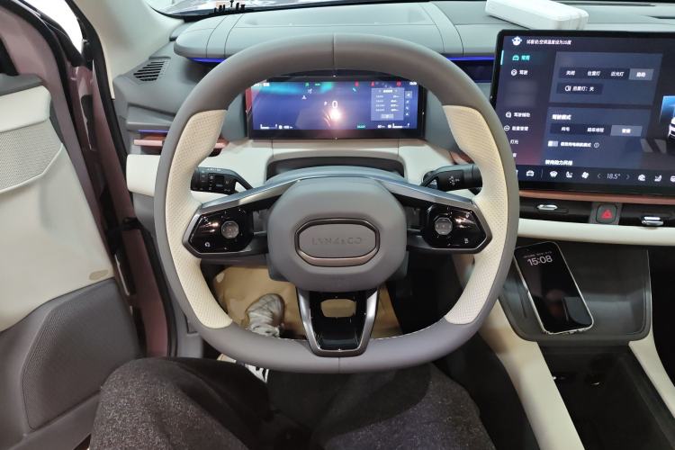 Used Lynk & Co 06 EM-P 2025 EM-P 126 Long-Range Halo