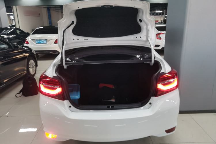 Used Toyota Vios 2021 1.5L CVT Comfort Edition Trunk