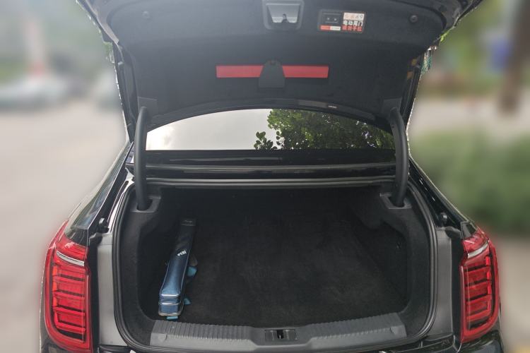 Used Hongqi H9 2022 2.0T Smart Connect Flagship Edition Trunk