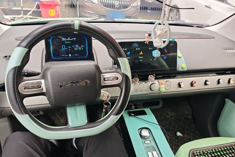 Used CHANGAN NEVO Lumin 2022 210km Sweet Edition Center Console