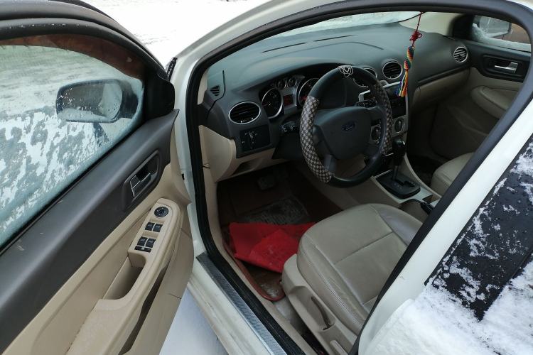 Used Ford Focus 2011 Hatchback 1.8L Automatic Fashion Edition
