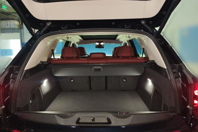 Used BMW X5 2023 xDrive 30Li Luxury M Sport Night Edition Package Trunk