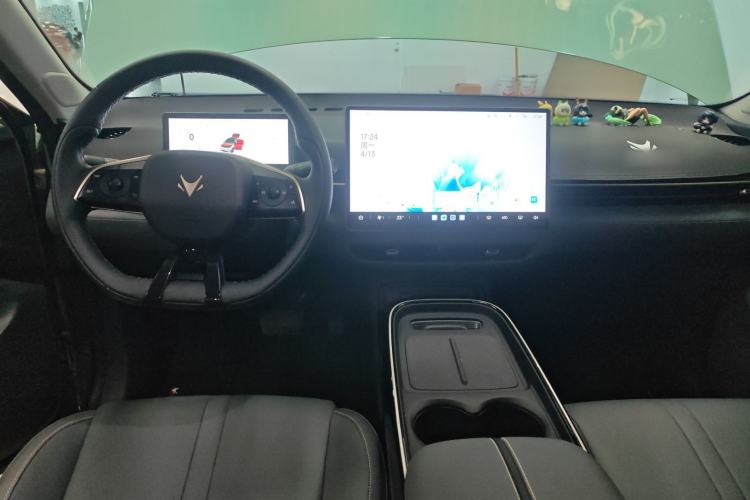 Used ARCFOX T1 2025 Model 320 PRO Center Console