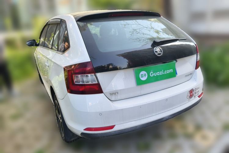 Used Skoda Rapid Spaceback 2016 Revised 1.6L Automatic Smart Drive Version