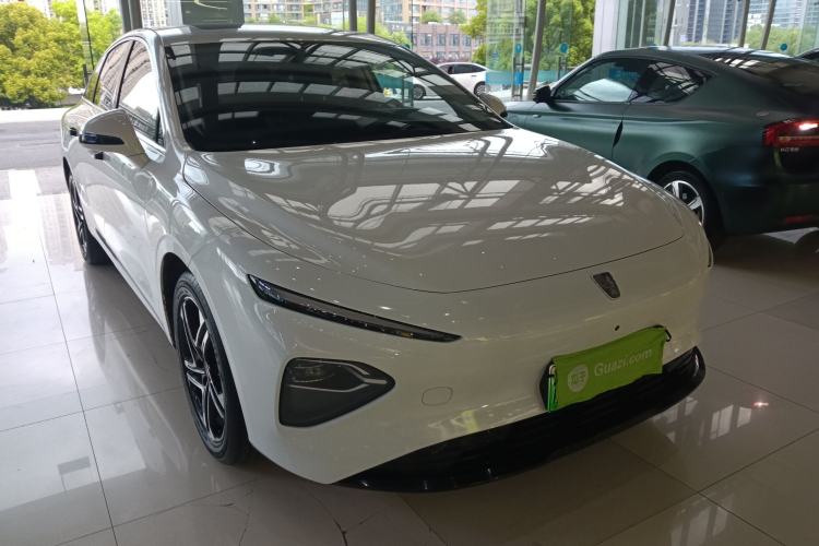 Used Roewe D7 2025 EV 510km Rear-Drive Navigation Edition Front Right 45 Deg