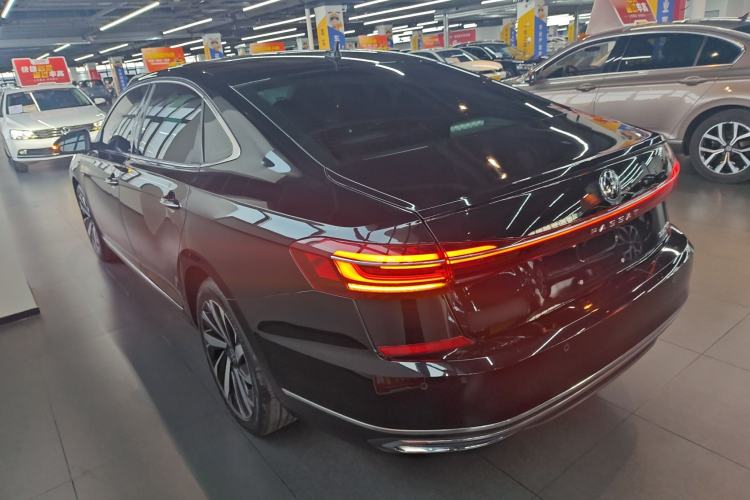 Used Volkswagen Passat 2023 Revised 330TSI Elite Edition Rear Left 45 Deg