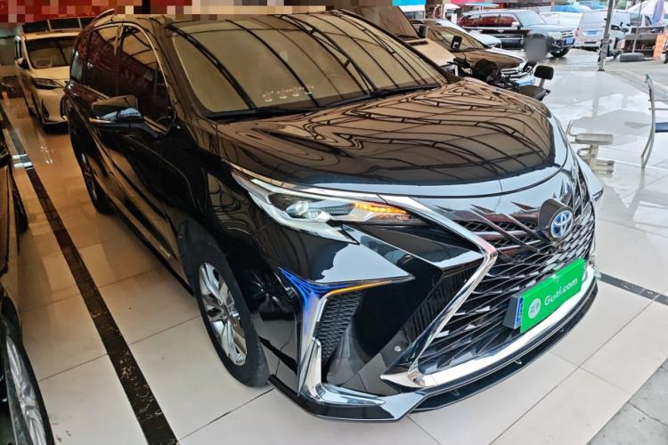 Used Toyota Sienna 2023 2.5L Hybrid Comfort Edition