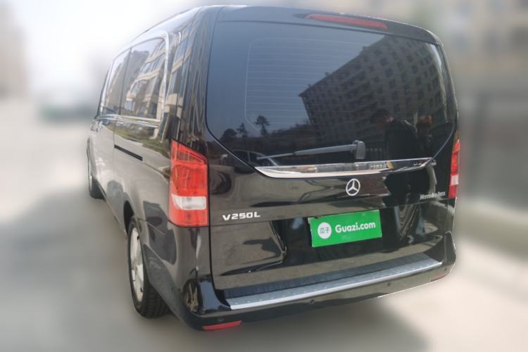 Used Mercedes-Benz Vito 
