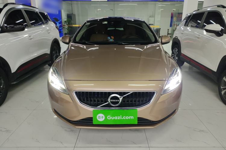 Used Volvo V40 2017 T3 Zhiyi Edition