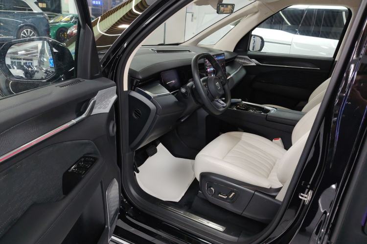 Used Zeekr 009 2024 GAC Trumpchi
